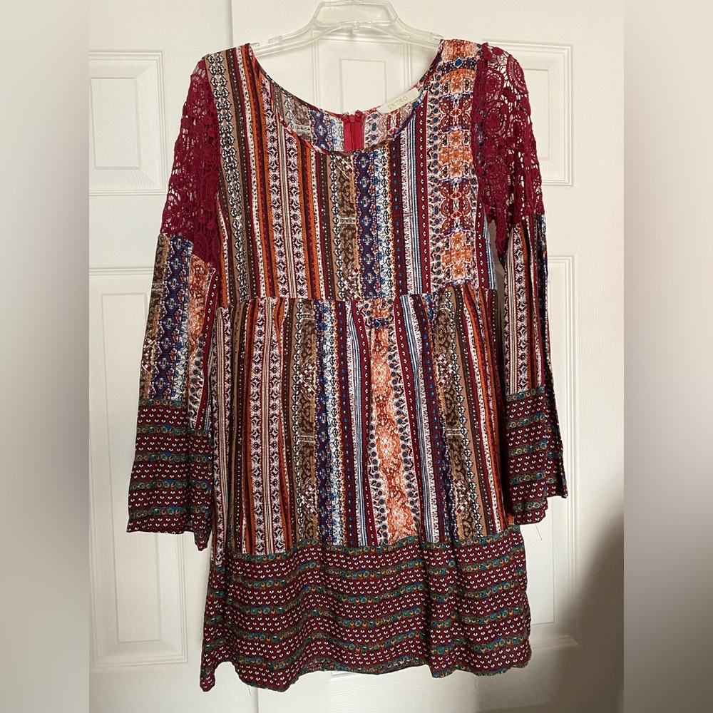 Beautiful Flowy vintage dress